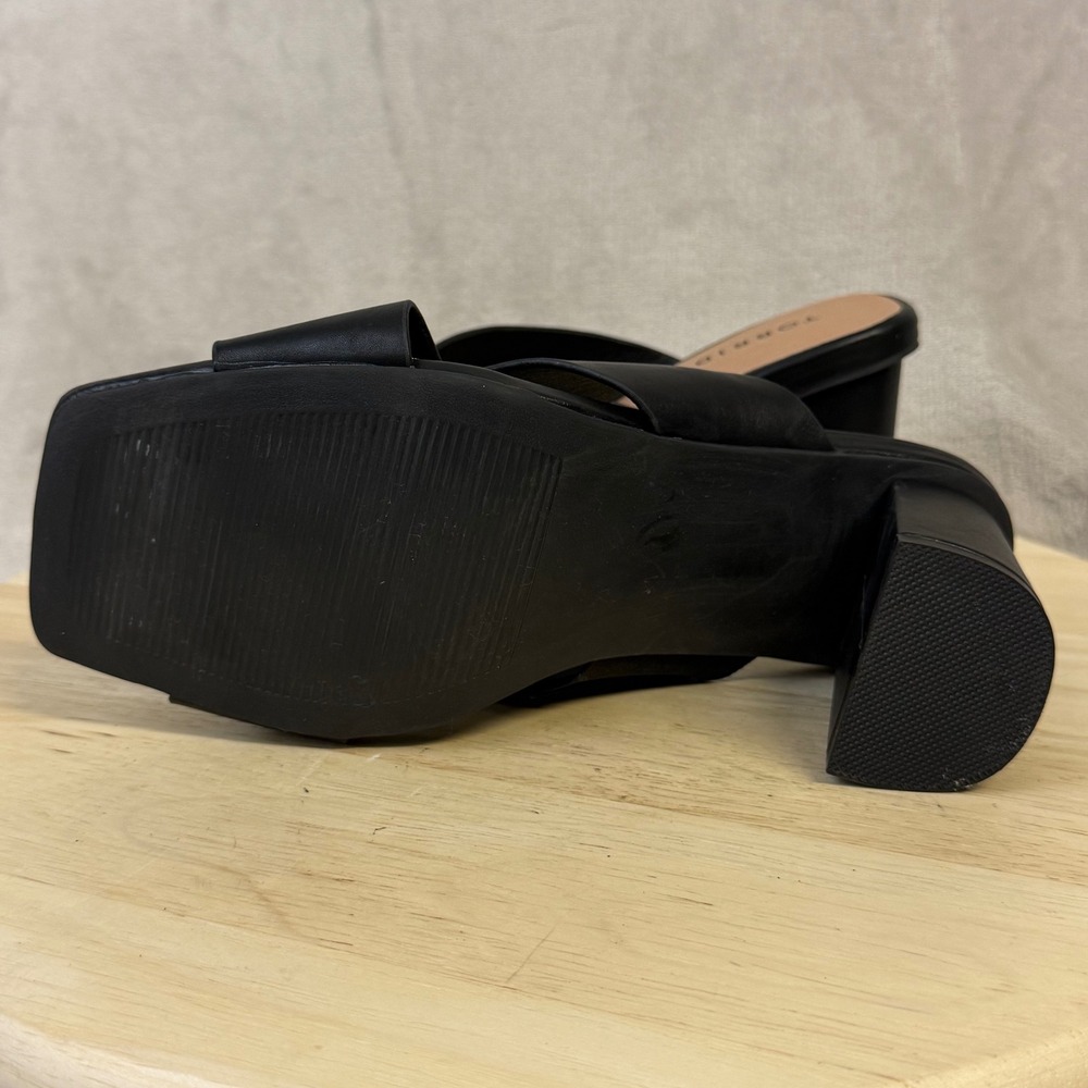Torrid Black Crisscross Block Heel Mules Square Toe Sandals 7.5WW 43495484 - Picture 13 of 16